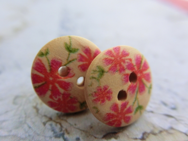 Holzknopf Ohrstecker Blume Blüte Button Gerbera